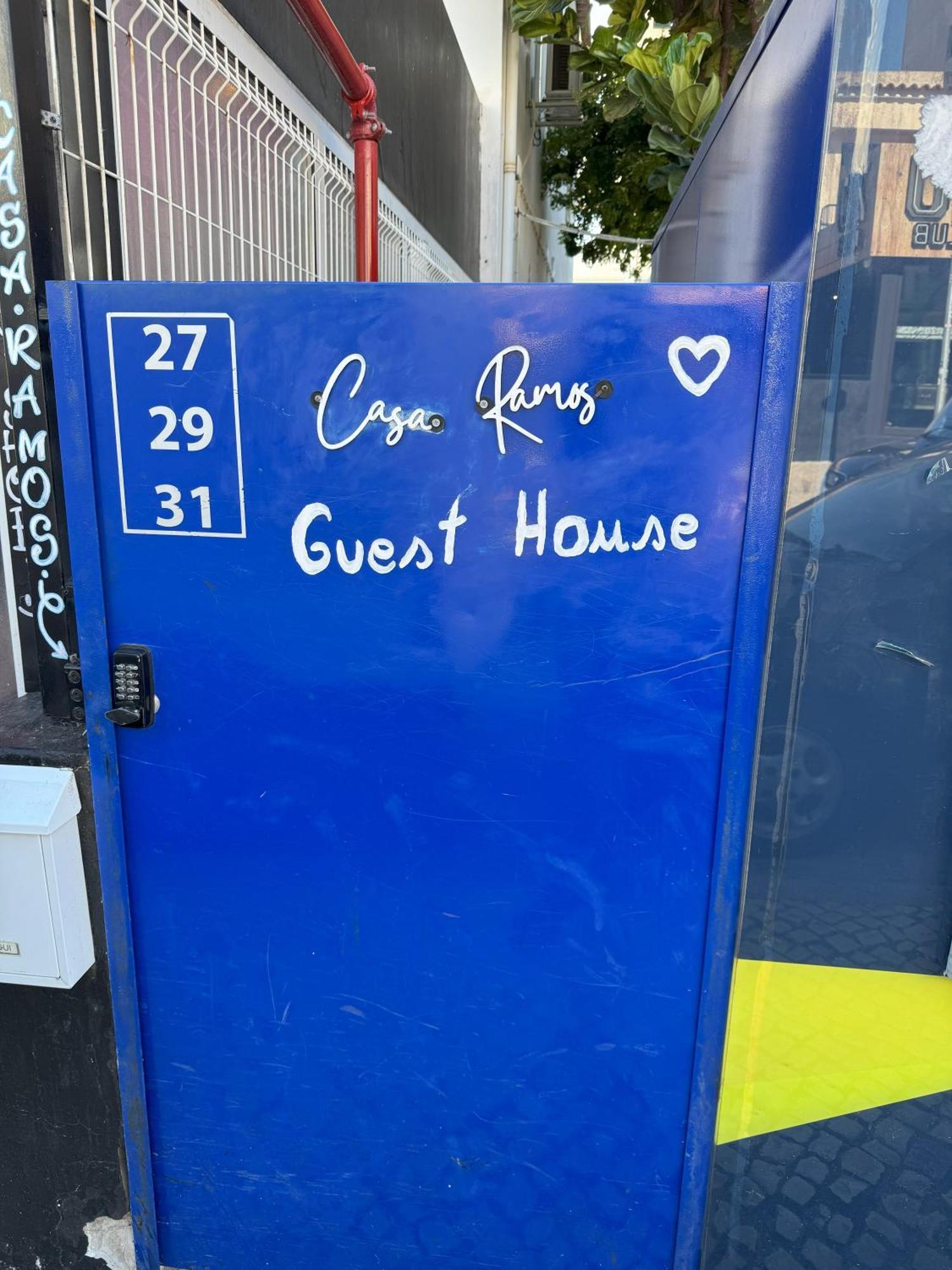 Guest House Casa Ramos On The Strip 알부페이라 외부 사진